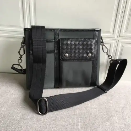 bo*te*ga Ve*ne*ta bag 2108sf0308