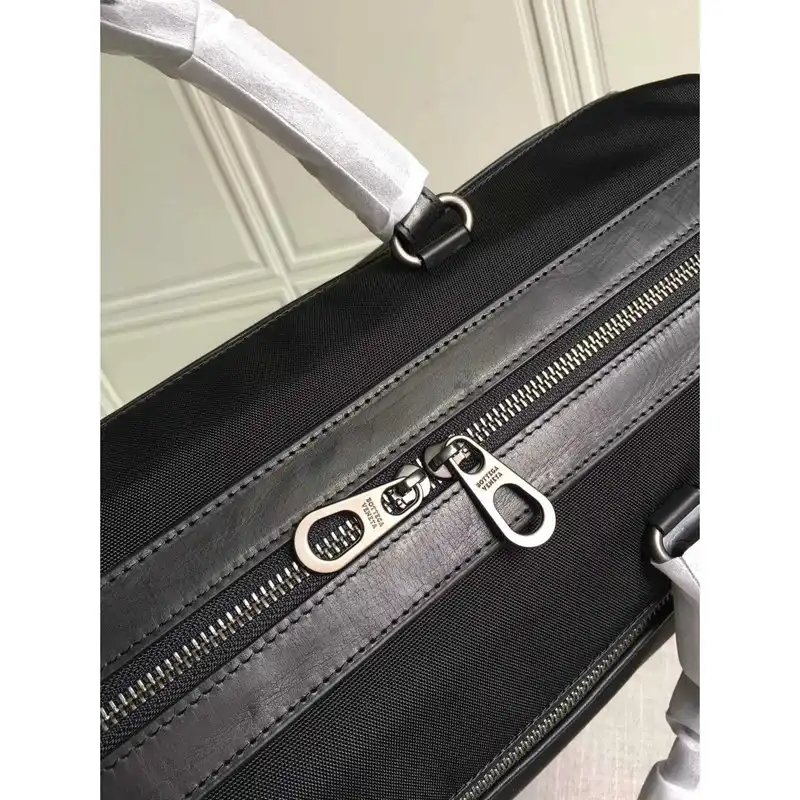 bo*te*ga Ve*ne*ta bag 2108sf0321