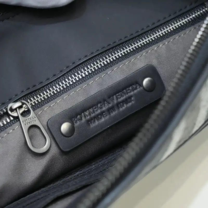 bo*te*ga Ve*ne*ta bags 2111yz0014