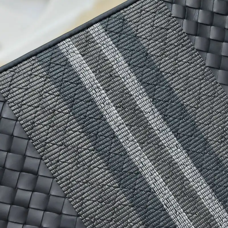 bo*te*ga Ve*ne*ta bags 2111yz0015