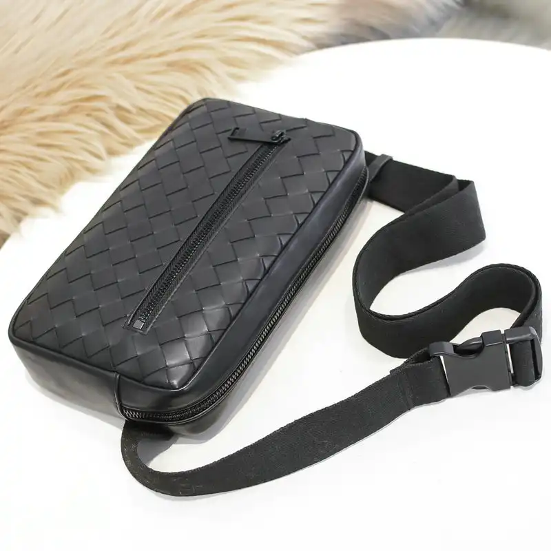 bo*te*ga Ve*ne*ta bags 2111yz0023