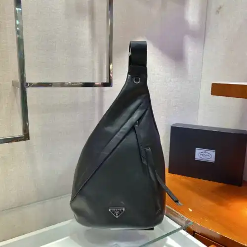 Pra*a bags 2111yz0050