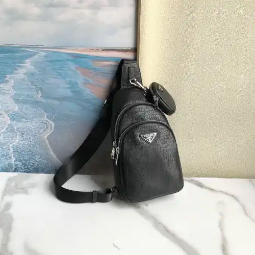 Pra*a bags 2111yz0053