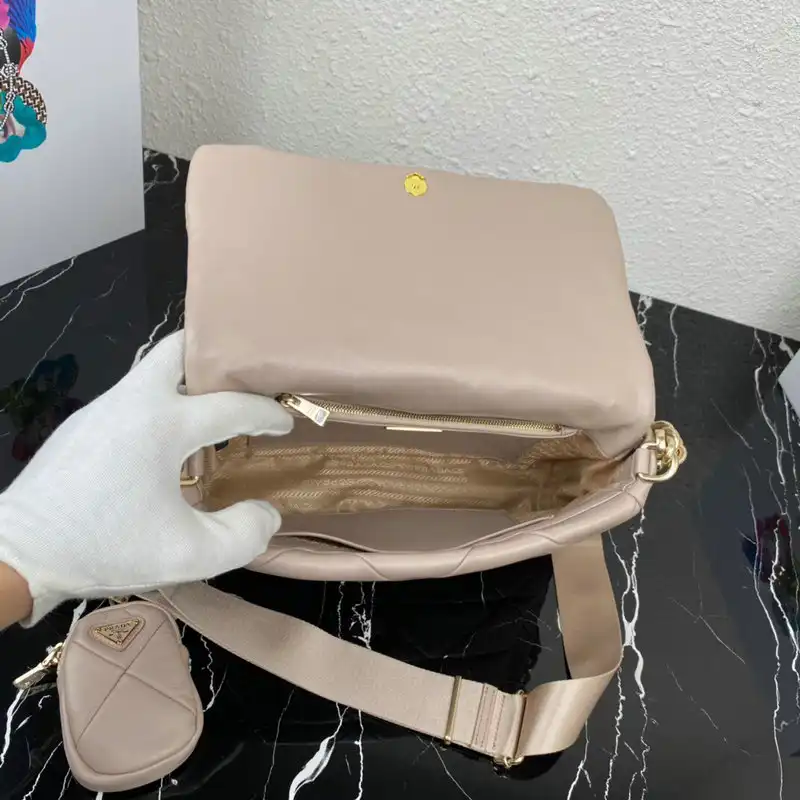 Pra*a bags 2112dj0093