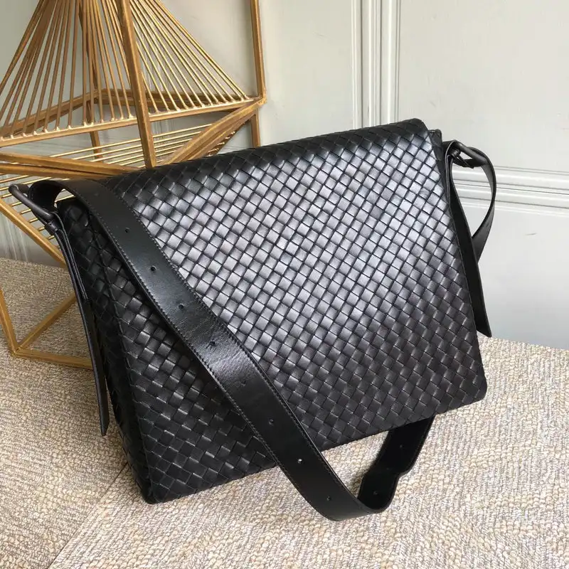 bo*te*ga Ve*ne*ta bag 2112sf0103