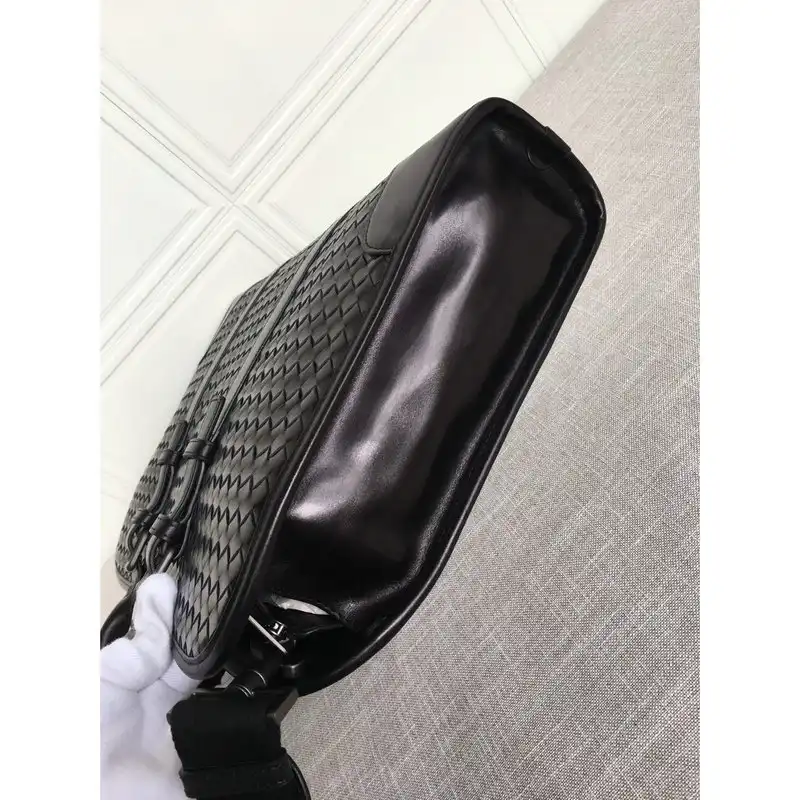 bo*te*ga Ve*ne*ta bag 2112sf0113