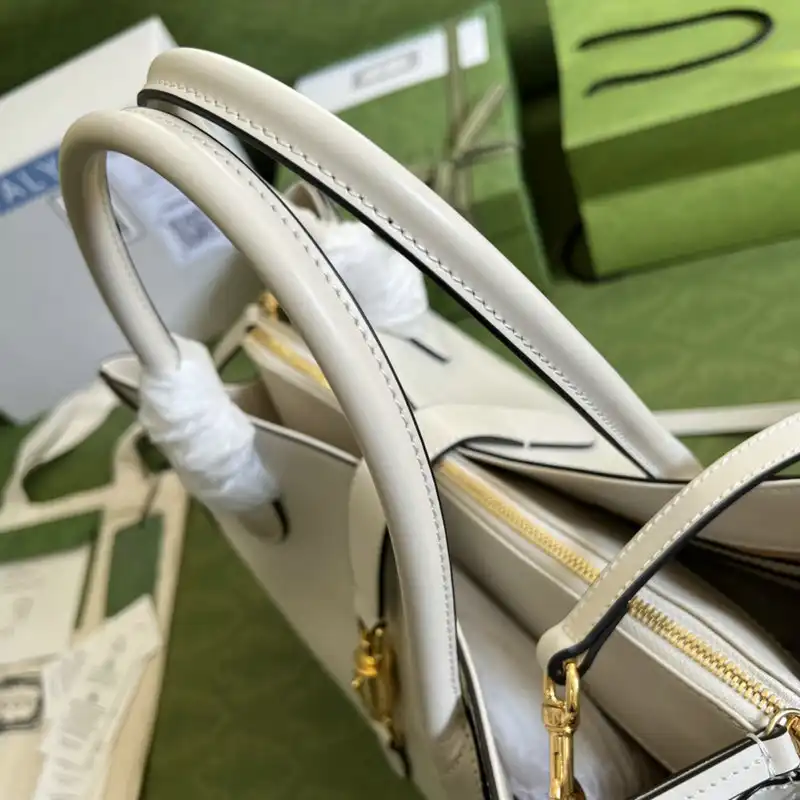 G*u*i bag 2112ya0048