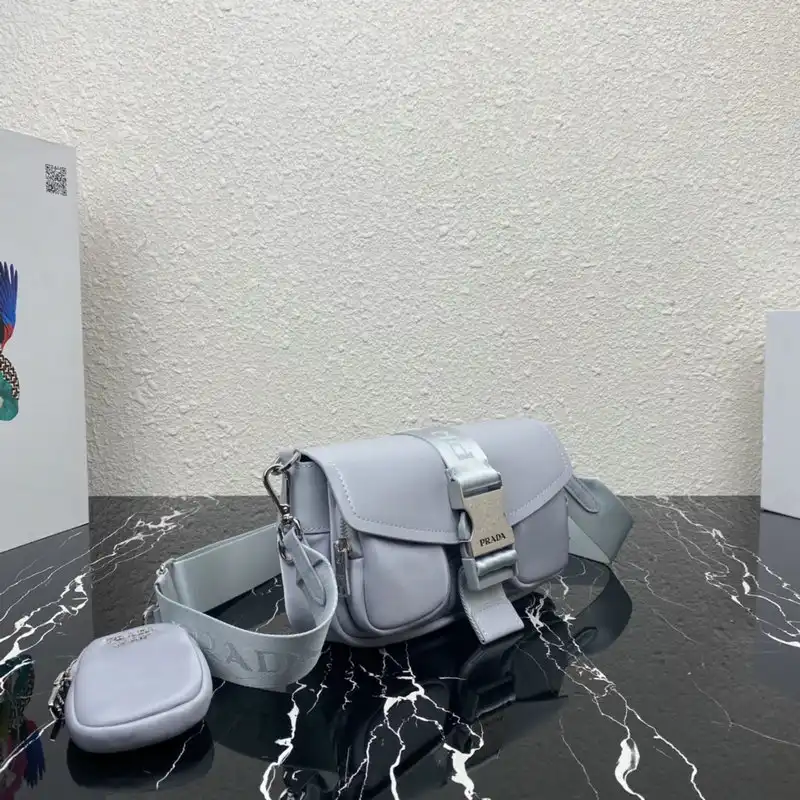 Pra*a bag 2201dj0008