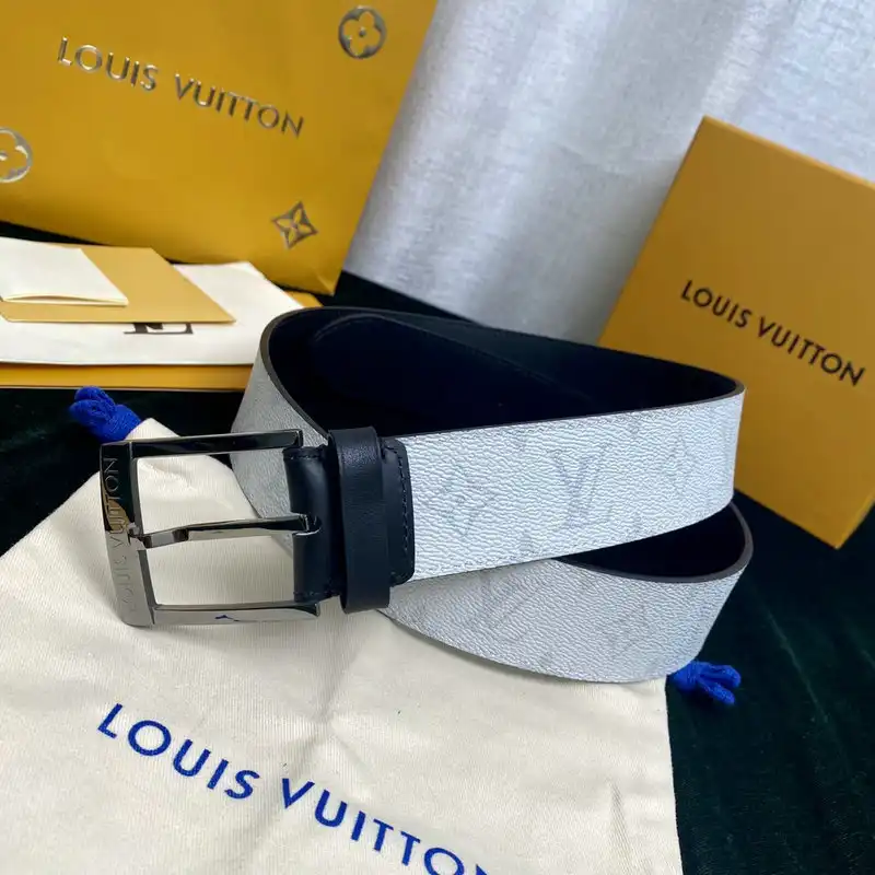 LV Belts 2201XA0020
