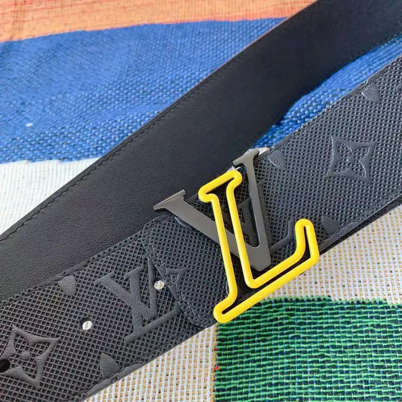 LV Belts 2201XA0076