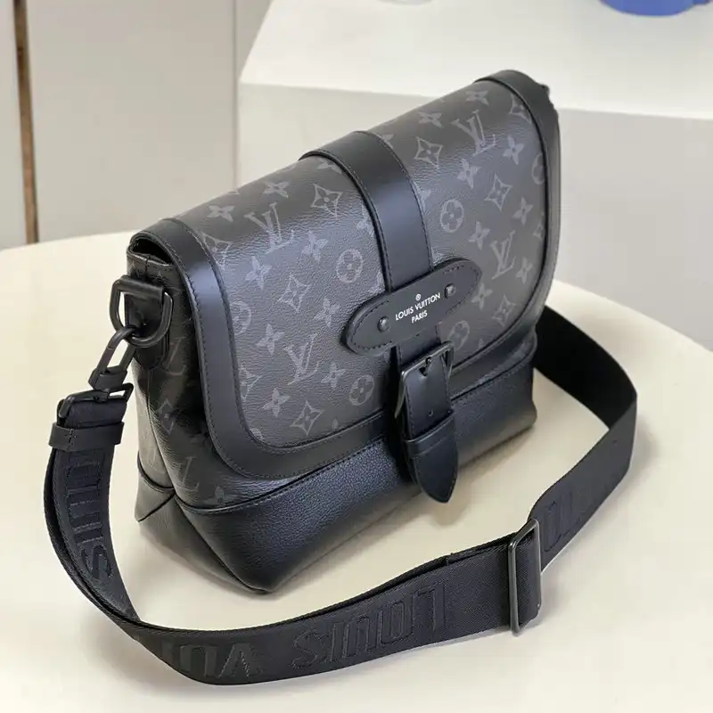 LV Bag 2204YA0008