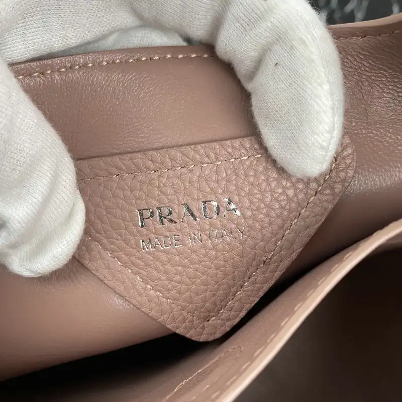 Pra*a bag 2204ya0045