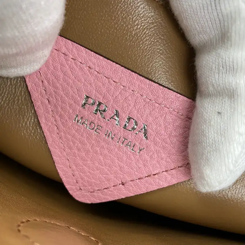 Pra*a bag 2204ya0049