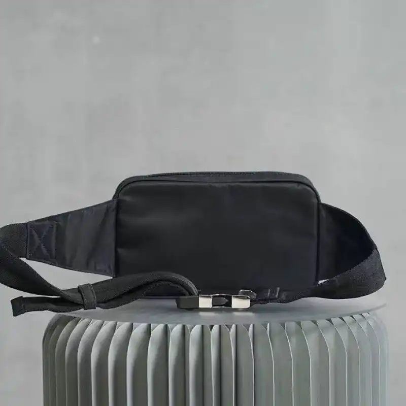 Pra*a bag 2204yz0048