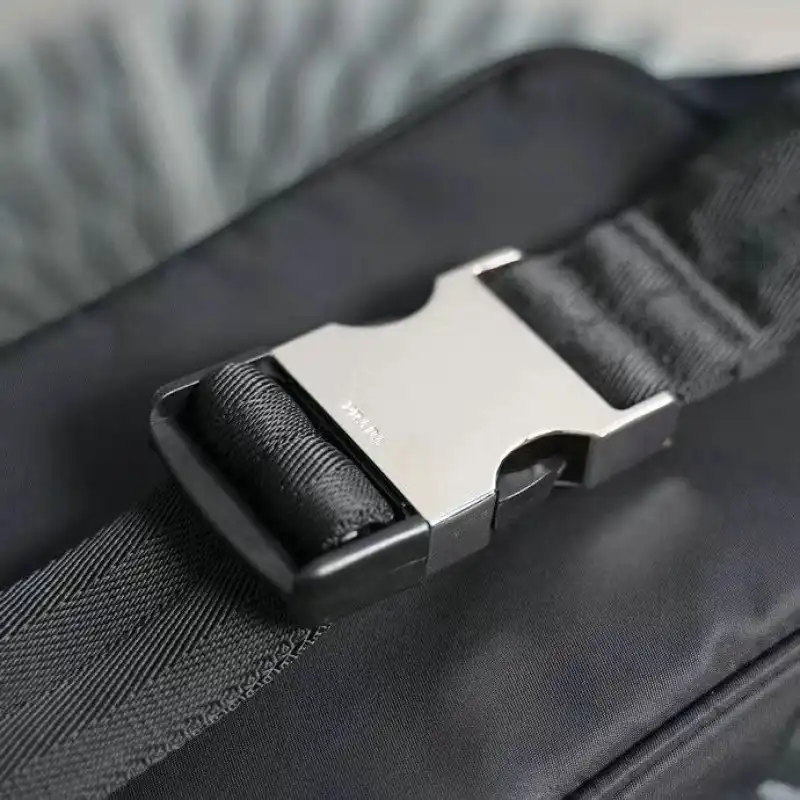 Pra*a bag 2204yz0048