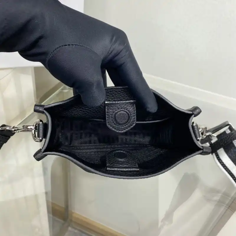 Pra*a bag 2205ya0045