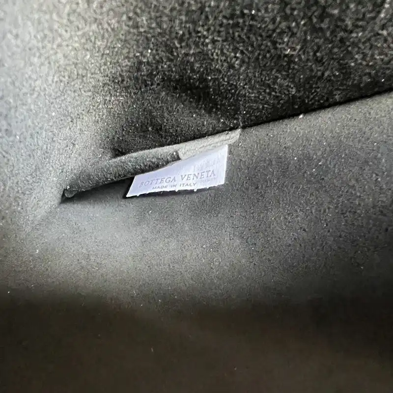 bo*te*ga Ve*ne*ta bag 2209sf0028