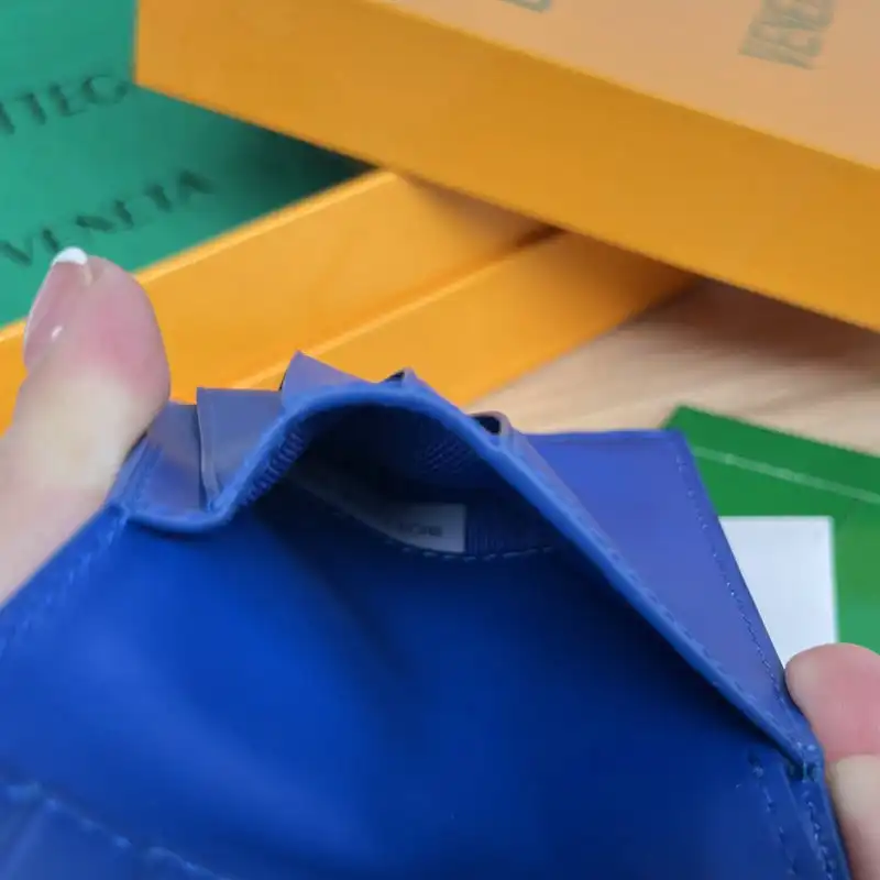 bo*te*ga Ve*ne*ta bag 2209sf0100