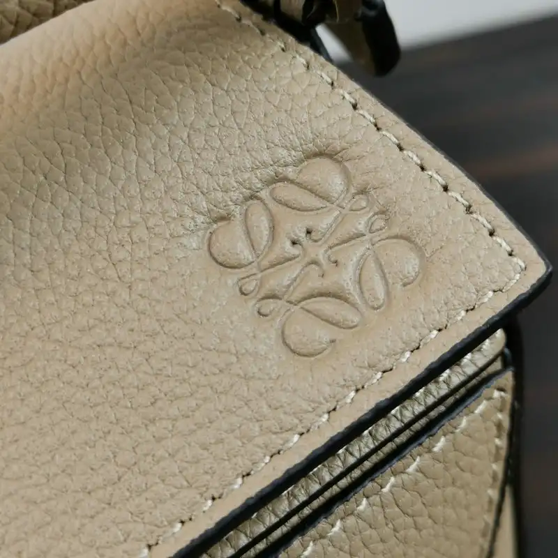 L0ew* bag 2209sw0010