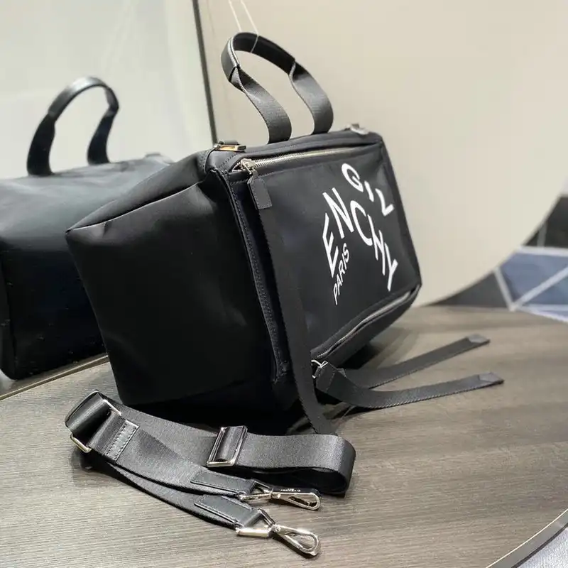 Givenchy Bag 2209SW0068