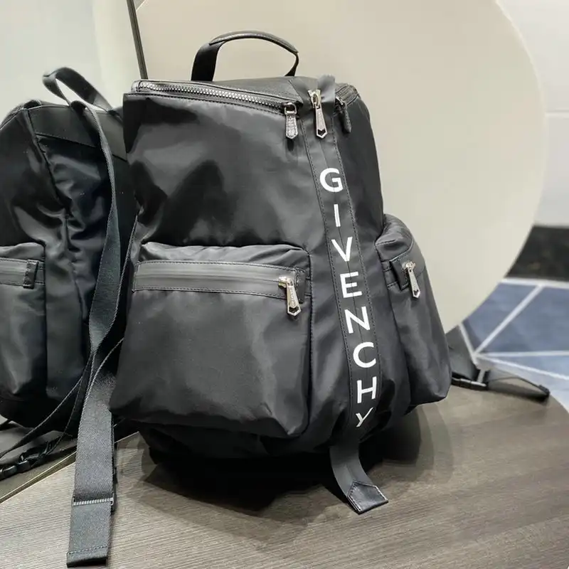 Givenchy Bag 2209SW0070