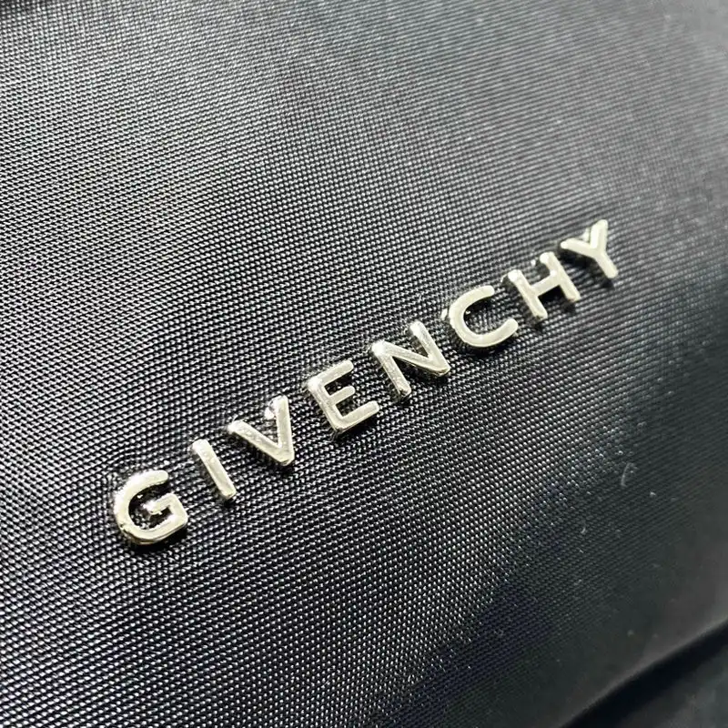 Givenchy Bag 2209SW0073