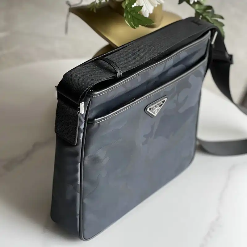 Pra*a bag 2209yz0004