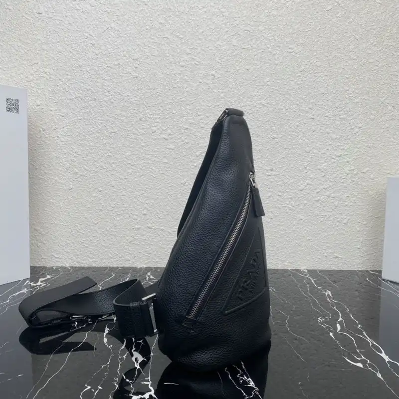 Pra*a bag 2209yz0047