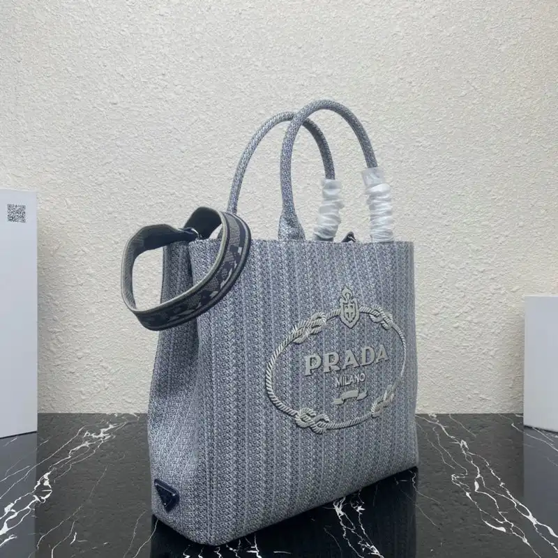Pra*a bag 2209yz0087