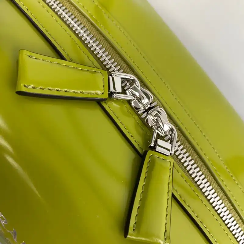 Pra*a bag 2210ya0119