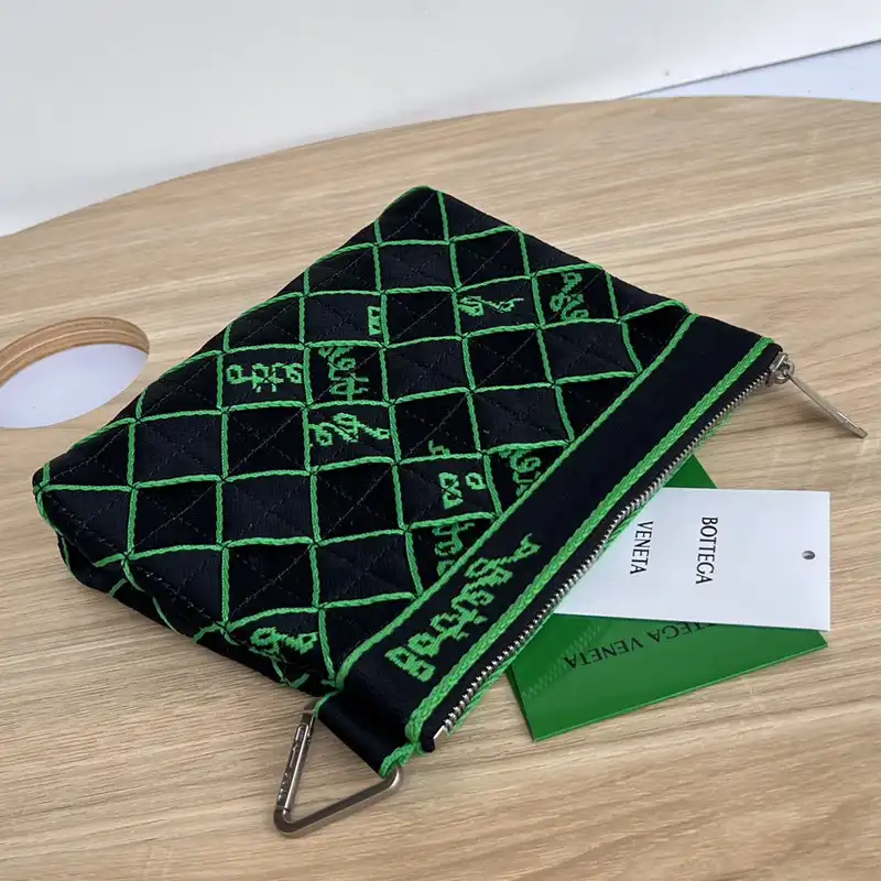 bo*te*ga Ve*ne*ta bag 2211sf0013