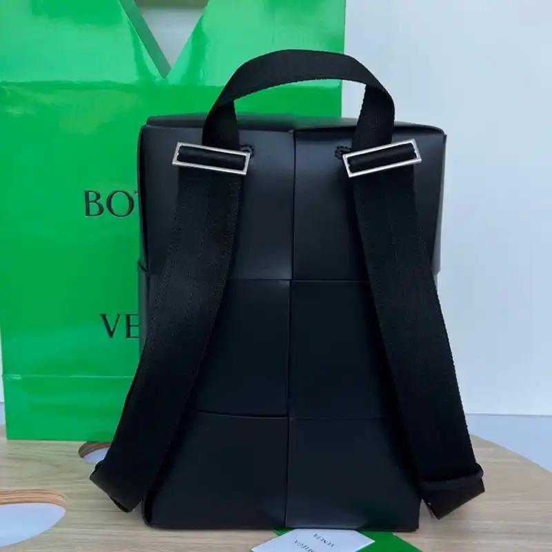 bo*te*ga Ve*ne*ta bag 2211sf0015