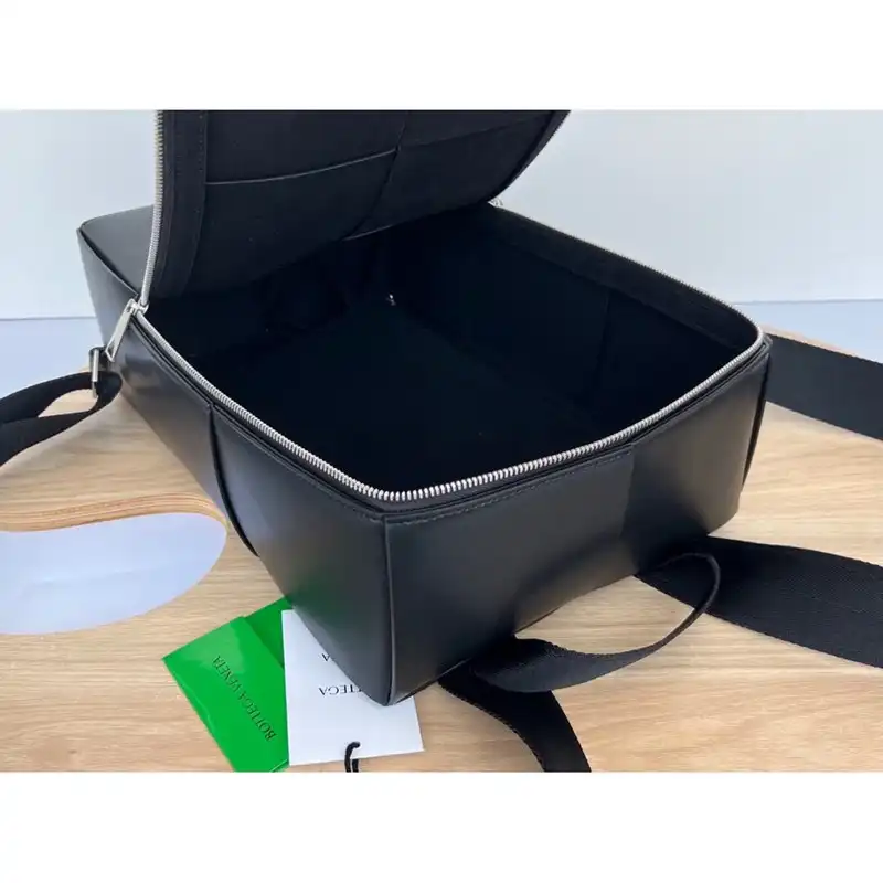 bo*te*ga Ve*ne*ta bag 2211sf0015