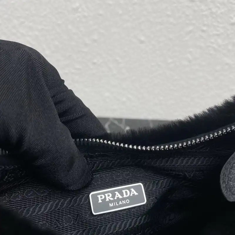 Pra*a bag 2301yz0013