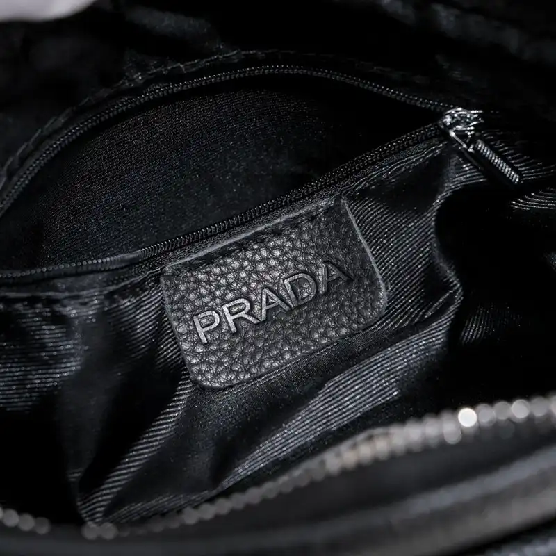 Pra*a bag 2301yz0039