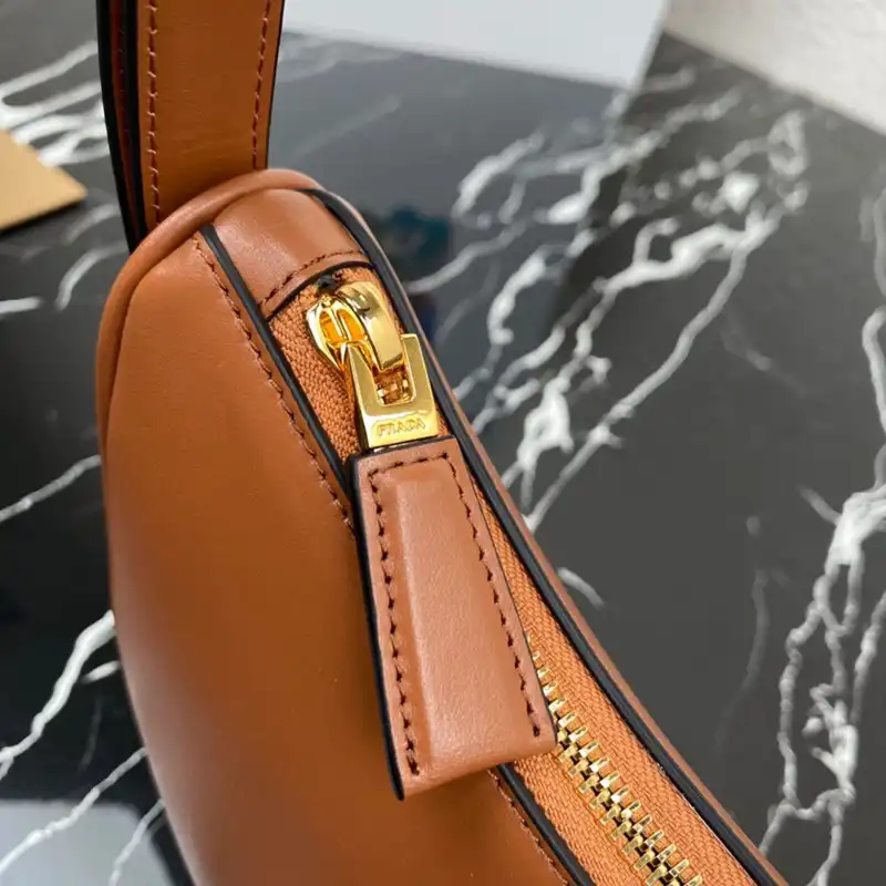 Pra*a bag 2304ya0155