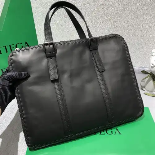 bo*te*ga Ve*ne*ta bag 2306yz0038