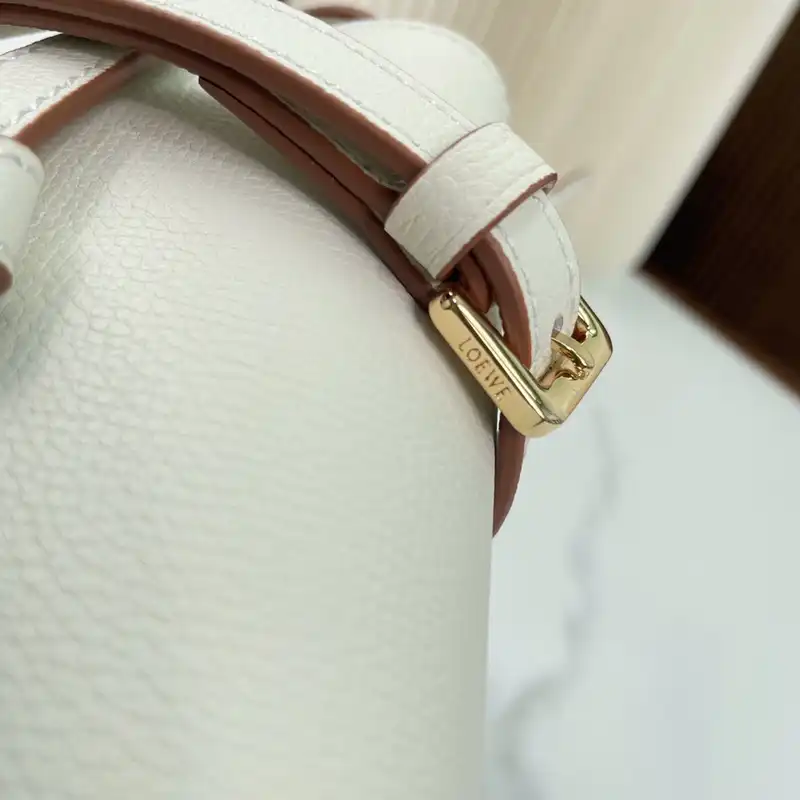 L0ew* bag 2309ya0137