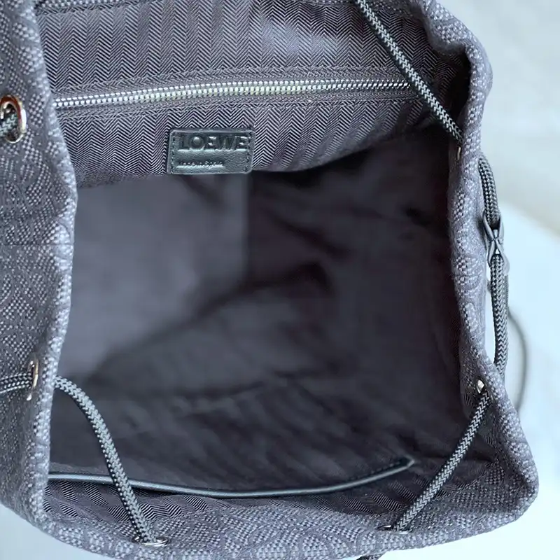 L0ew* bags 2311ya0089