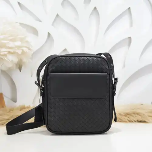 bo*te*ga Ve*ne*ta bags 2401ya0006