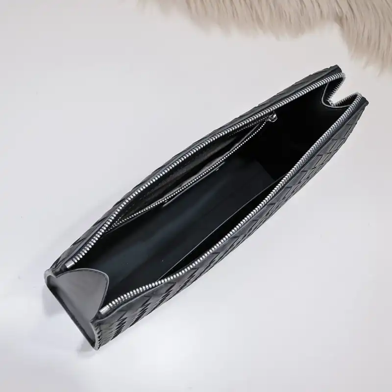 bo*te*ga Ve*ne*ta bags 2401ya0015