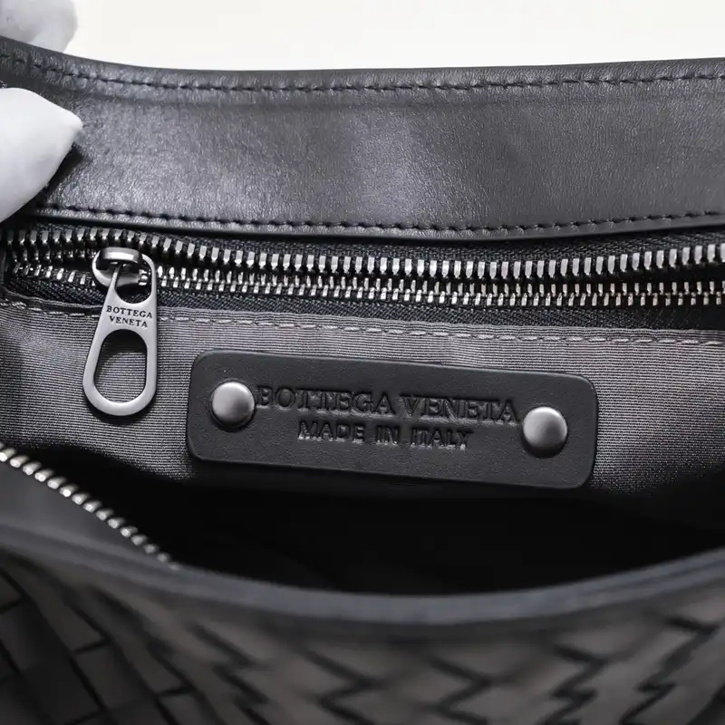 bo*te*ga Ve*ne*ta bags 2401ya0016