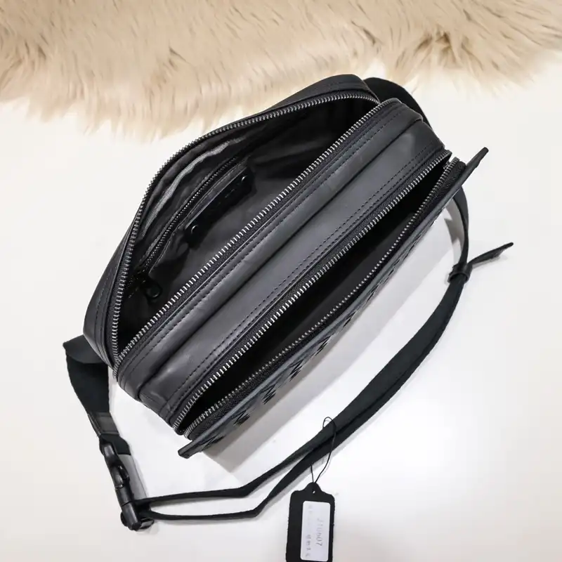 bo*te*ga Ve*ne*ta bags 2401ya0017