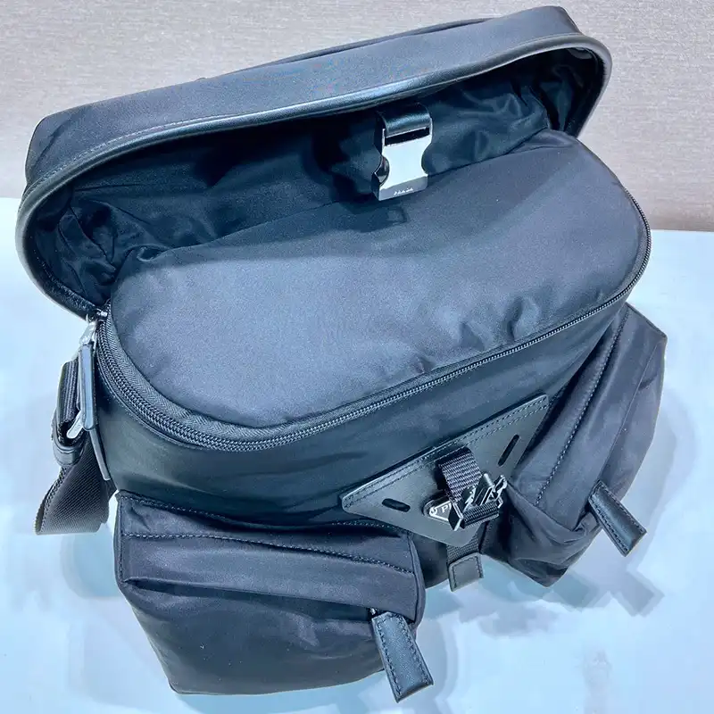 Pra*a bags 2401ya0091