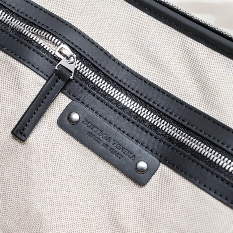 bo*te*ga Ve*ne*ta bags 2401ya0103