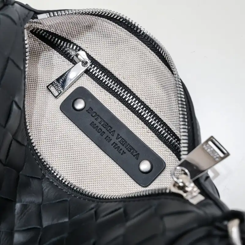 bo*te*ga Ve*ne*ta bags 2401ya0111