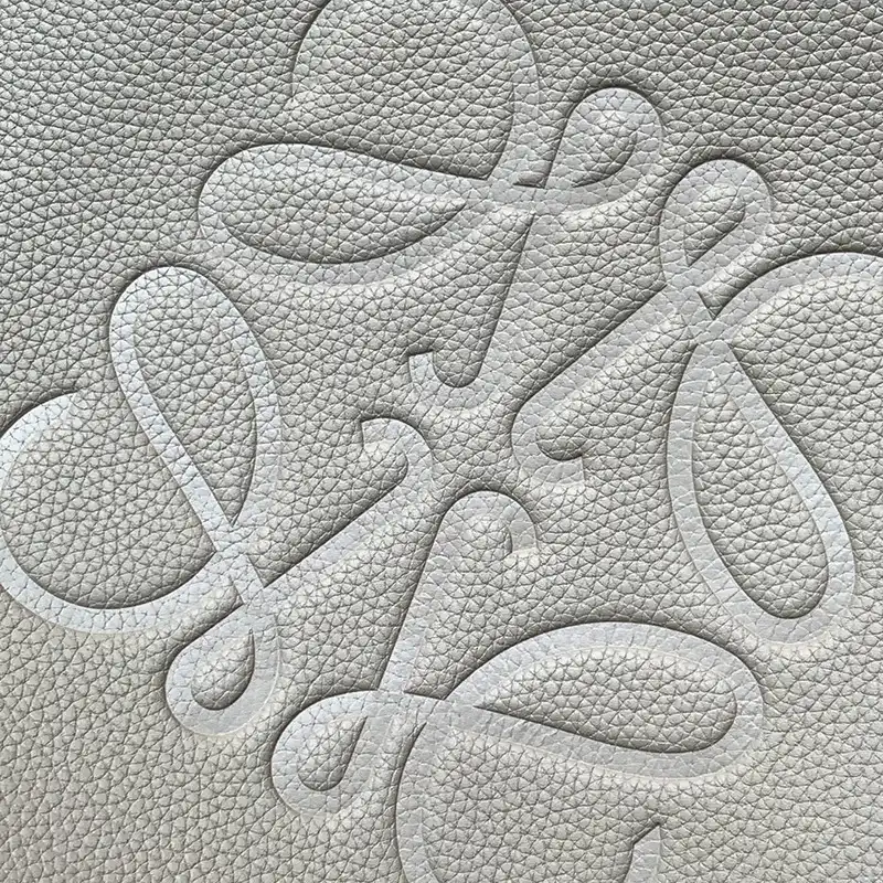 L0ew* bags 2401ya0159