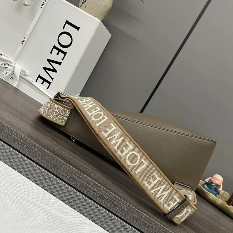 L0ew* bags 2404ya0087