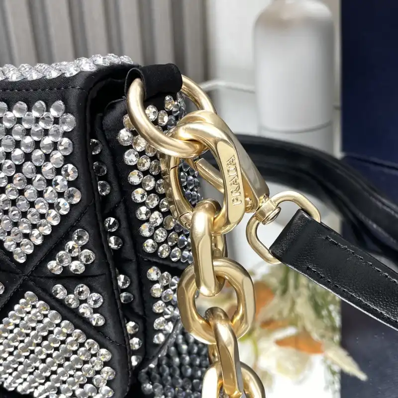 Pra*a bags 2406ya0085