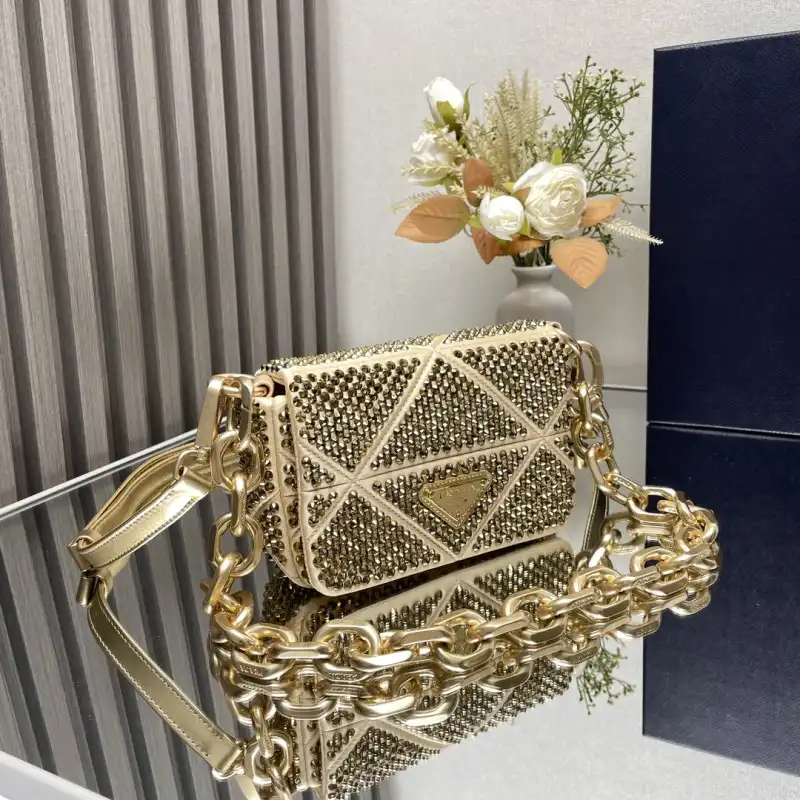 Pra*a bags 2406ya0087